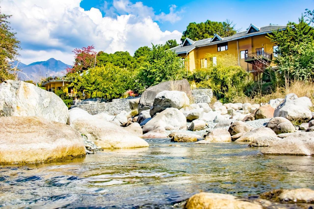 Prakriti Aalay - Riverside Mountain View Boutique Eco Resort Дхарамсала Екстериор снимка