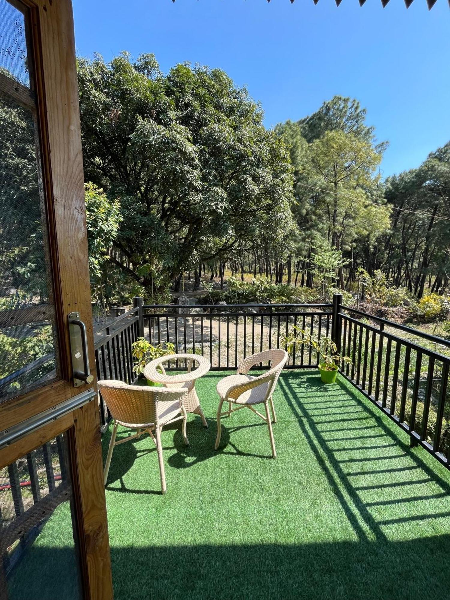 Prakriti Aalay - Riverside Mountain View Boutique Eco Resort Дхарамсала Екстериор снимка
