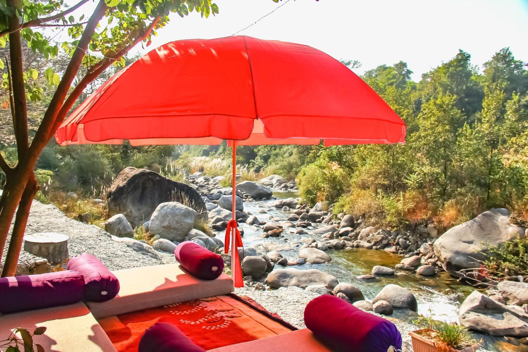 Prakriti Aalay - Riverside Mountain View Boutique Eco Resort Дхарамсала Екстериор снимка
